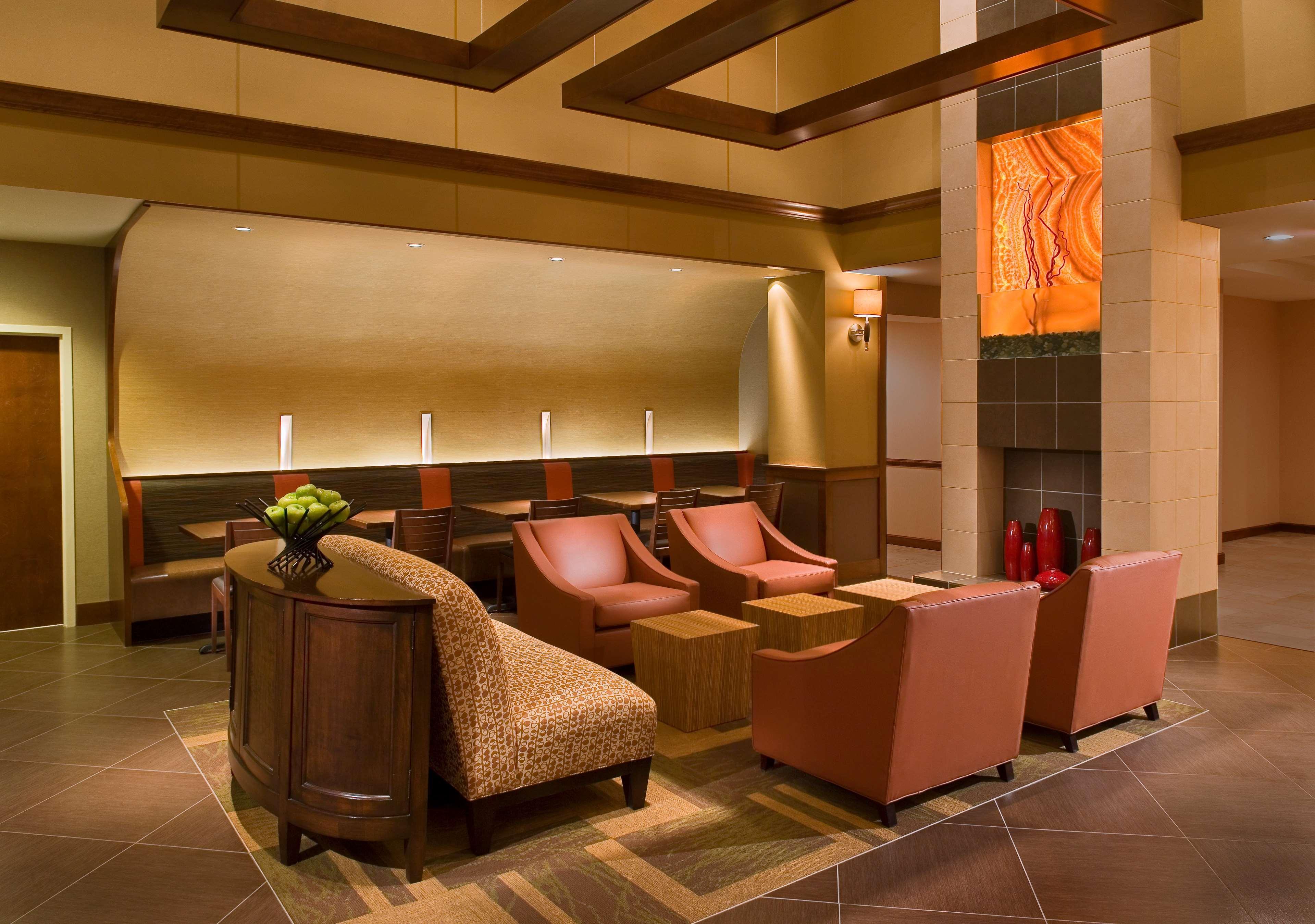 Wyndham Garden Kansas City Airport Exterior foto